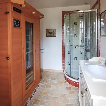 בית נופש In Sur Anille *