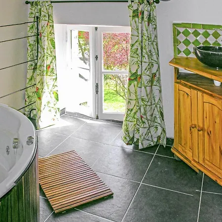 In Sur Anille بيت للعطل *