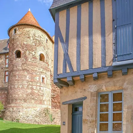 Holiday home Amazing In Sur Anille With Sauna Conflans-sur-Anille