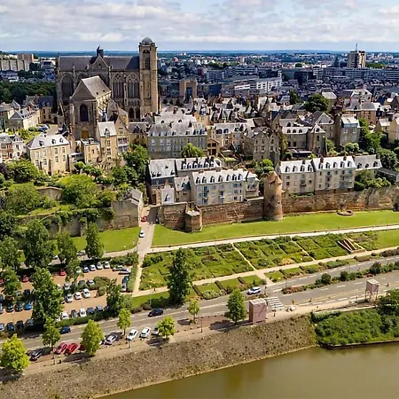 بيت للعطل In Sur Anille