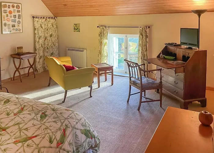 In Sur Anille * Conflans-sur-Anille